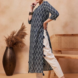 Cotton authentic Kurta/Kurta with Tassel Tunic/Long A line Dress/Batik Print/Bollywood/Handmade/Tassel/Bohemian/India/Summer