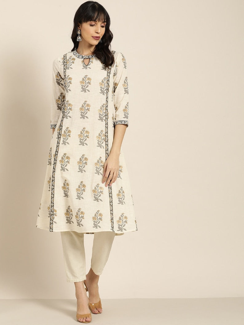 Cotton 100%/ A line Kurta /Tunic/Long Dress/Batik Print/Bollywood/Handmade/Tassel/Bohemian/Traditional/India/Summer/Textiles/